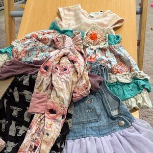 Counting daisies , posh peanut, Oshkosh, kickee pants bundle 18-24 months